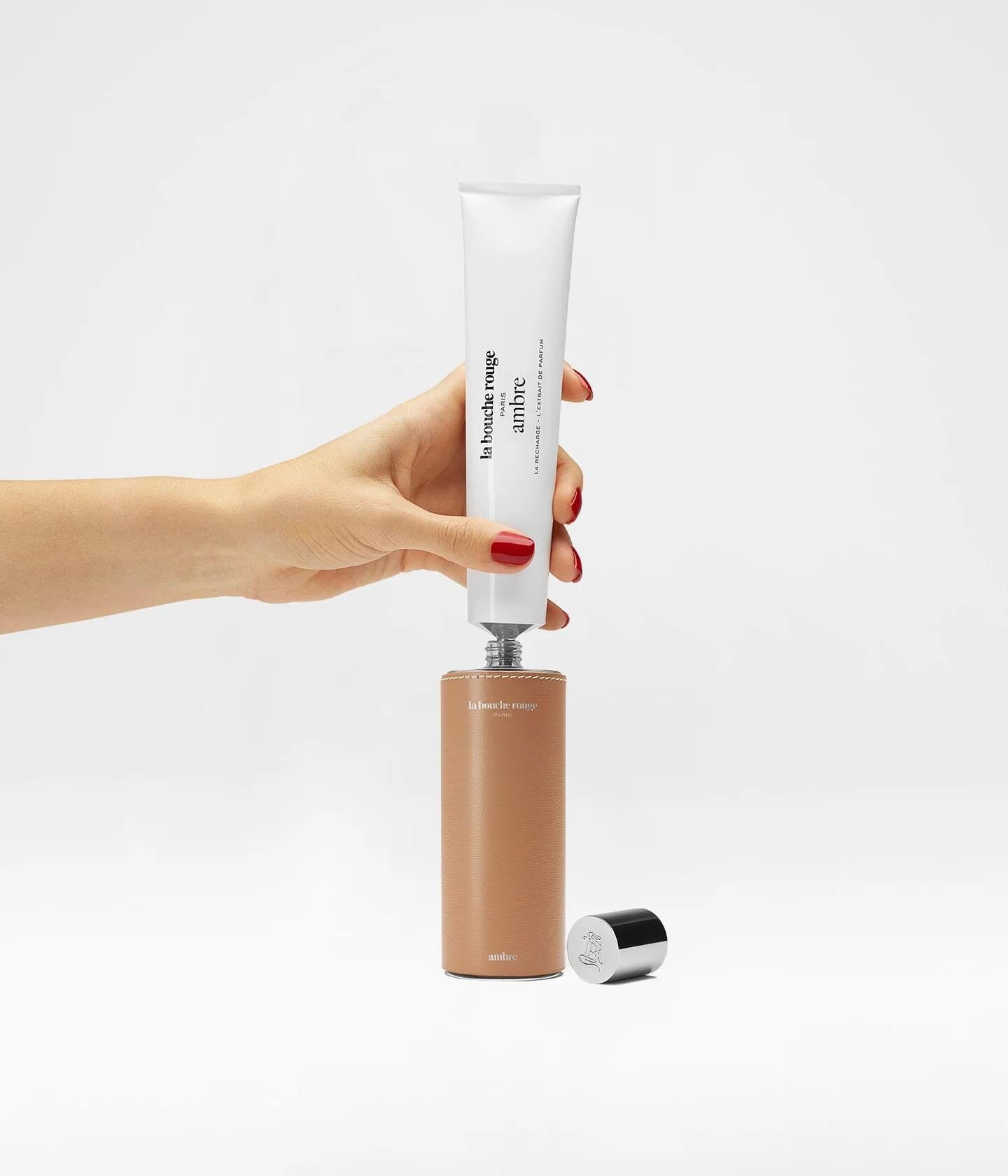 la-bouche-rouge-paris-bundle-ambre-le-duo-de-parfums-extraits-de-parfum-mixte-am image 4