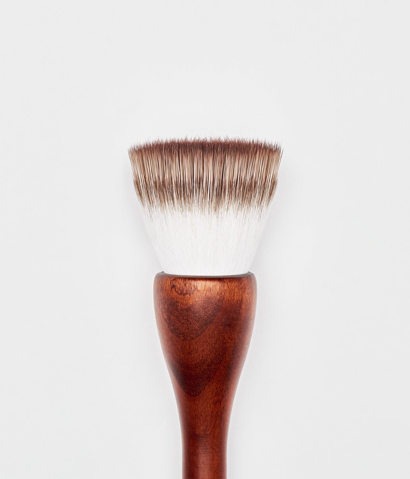 la-bouche-rouge-paris-la-collection-de-pinceaux-poudre-enlumineur-paupi-res image 2