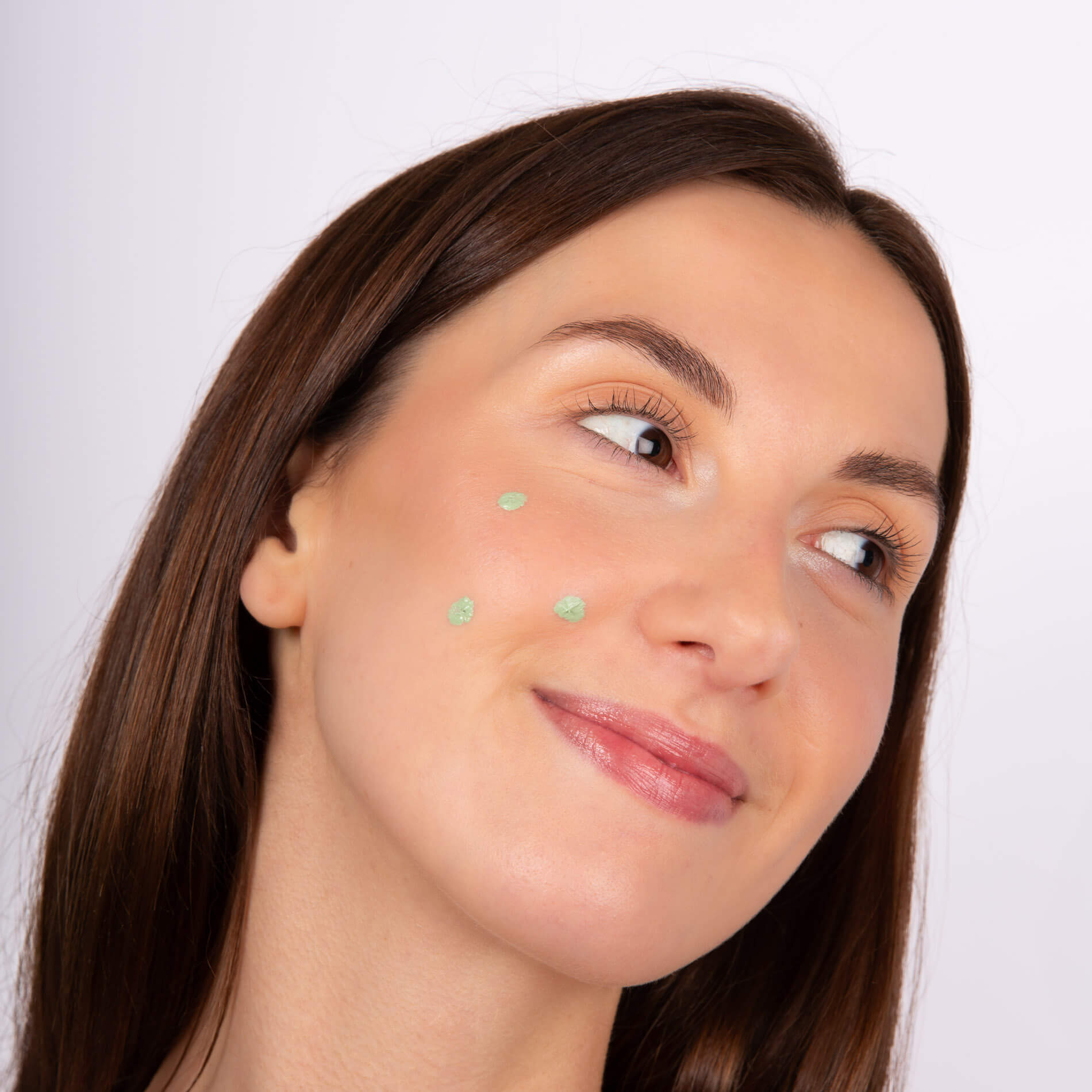 charlotte-bio-correcteur-vert-anti-rougeurs-bio image 3