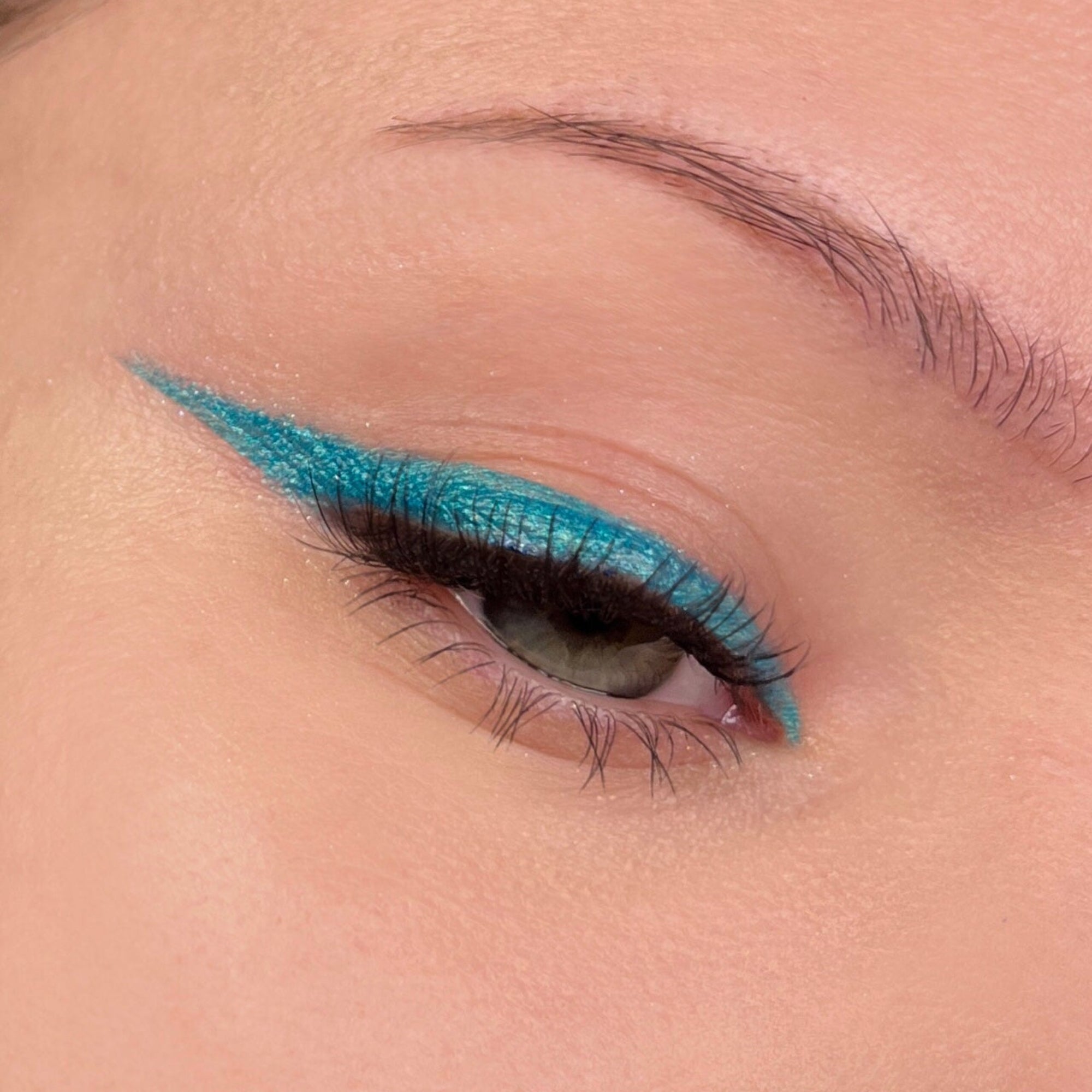 all-tigers-fard-paupi-res-turquoise-363-crayon-3-en-1-vegan image 5