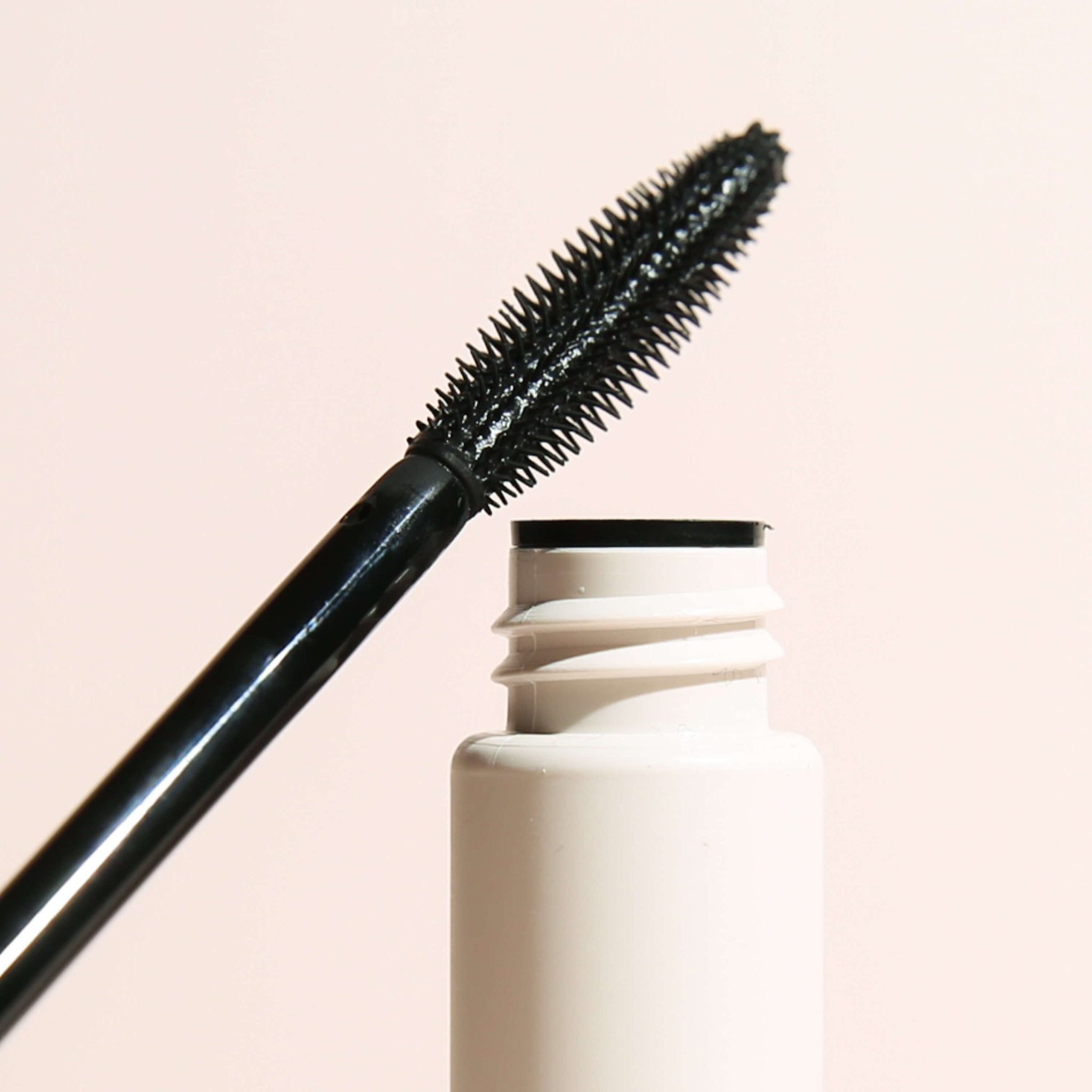 charlotte-bio-mascara-volume-boost-naturel-noir image 7