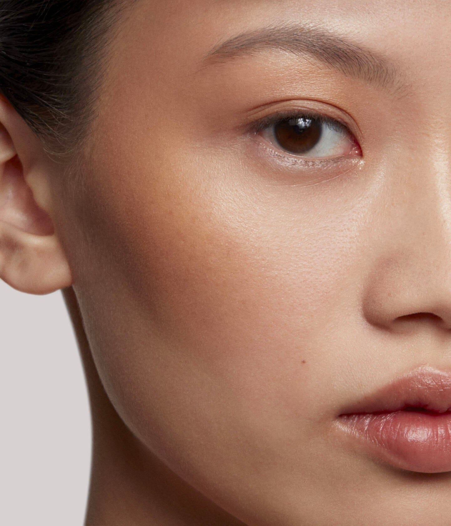la-bouche-rouge-paris-la-terre-poudre-de-soleil-bronzer-naturel-rechargeable-3-t image 4