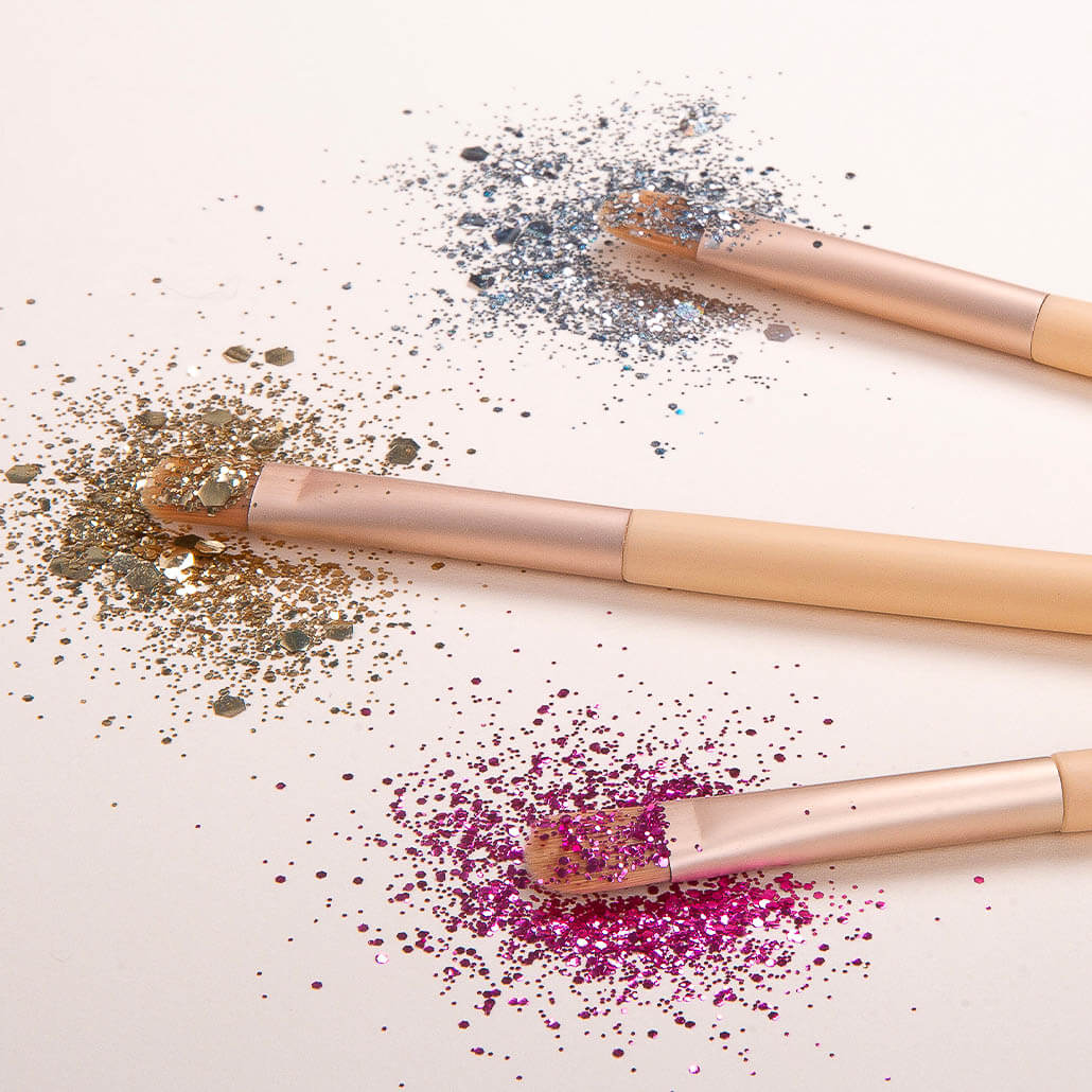 charlotte-bio-pinceau-paillettes-applicateur-face-glitters image 2